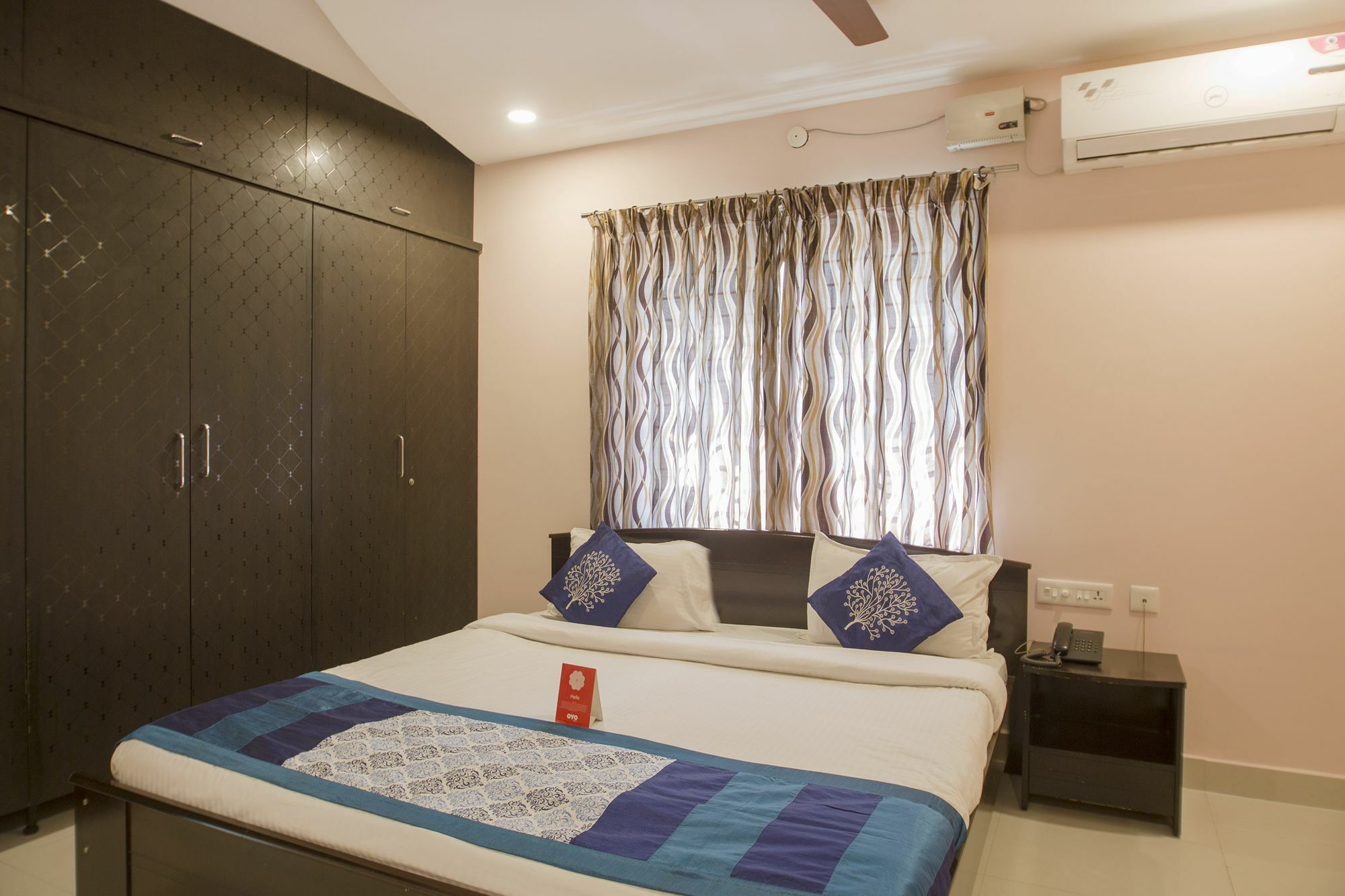 Oyo 10373 Apartment The Icon Homes Hyderabad Luaran gambar
