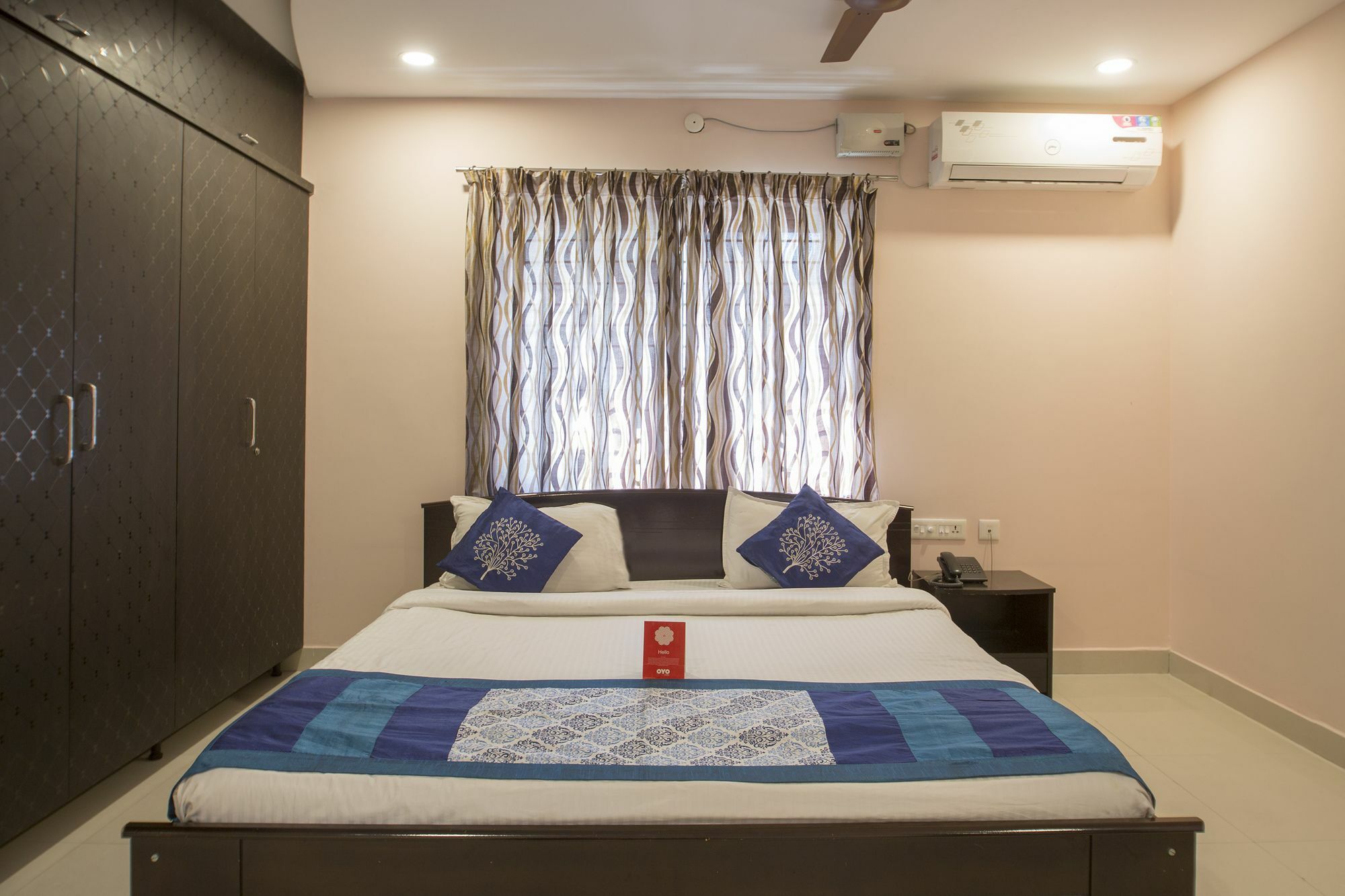 Oyo 10373 Apartment The Icon Homes Hyderabad Luaran gambar