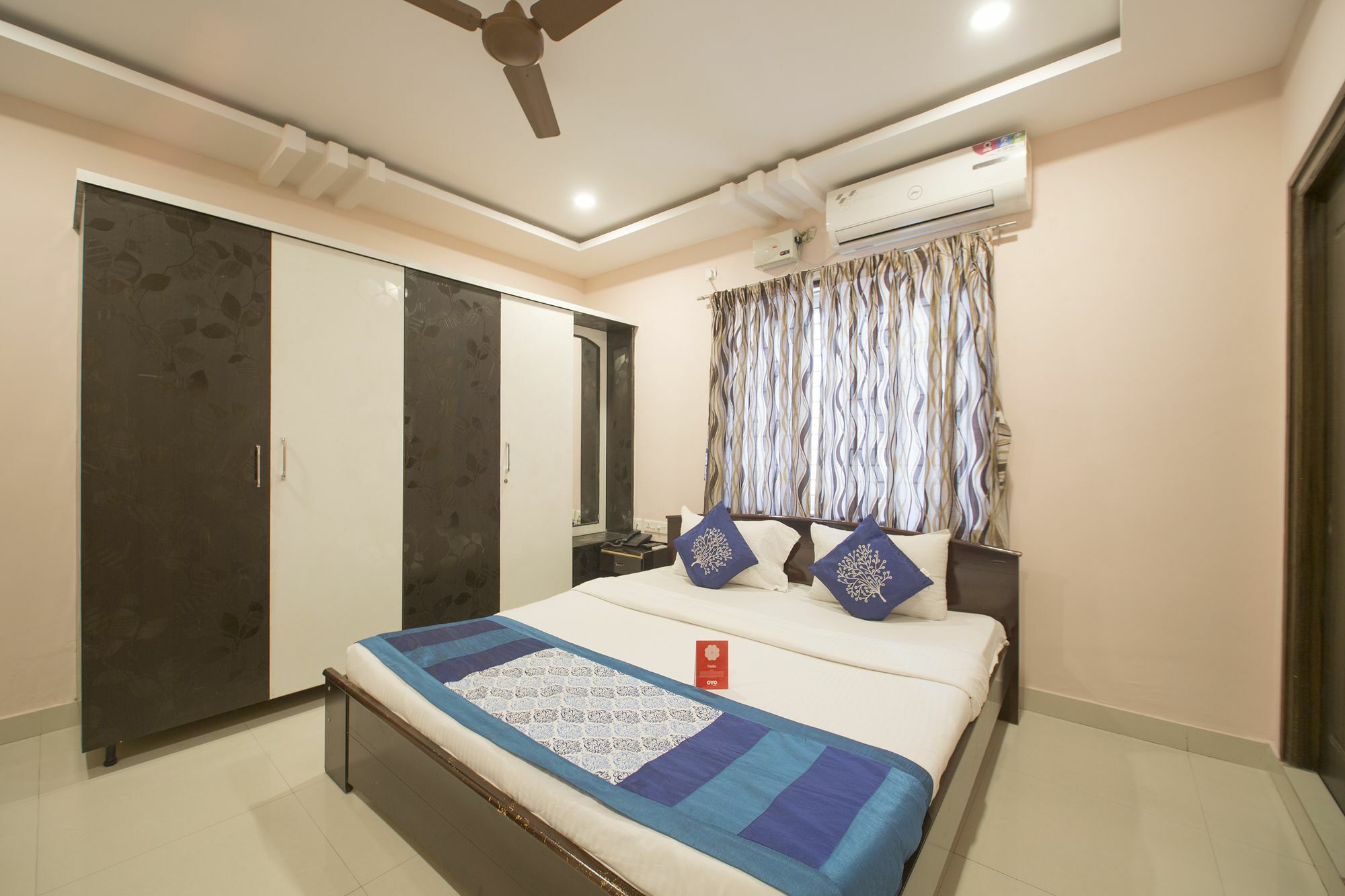 Oyo 10373 Apartment The Icon Homes Hyderabad Luaran gambar