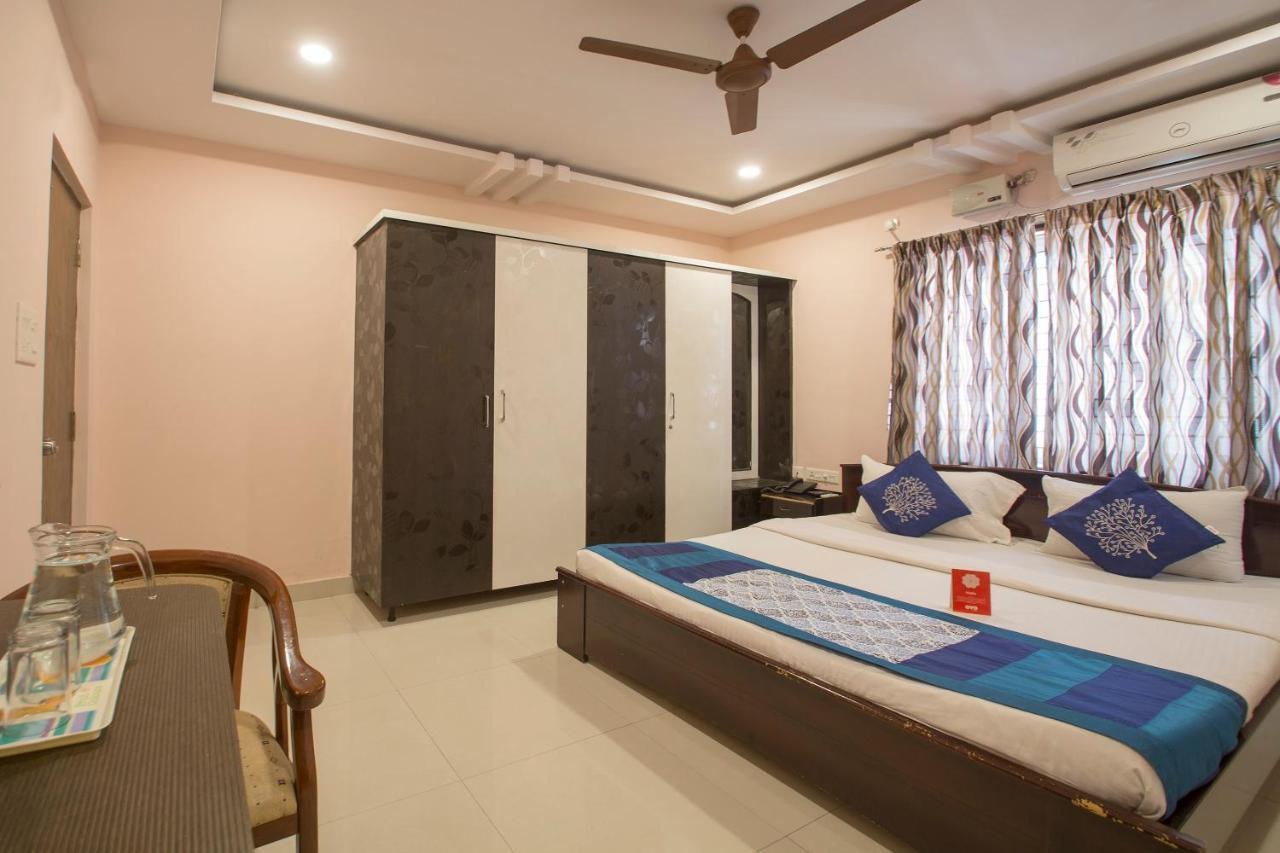 Oyo 10373 Apartment The Icon Homes Hyderabad Luaran gambar