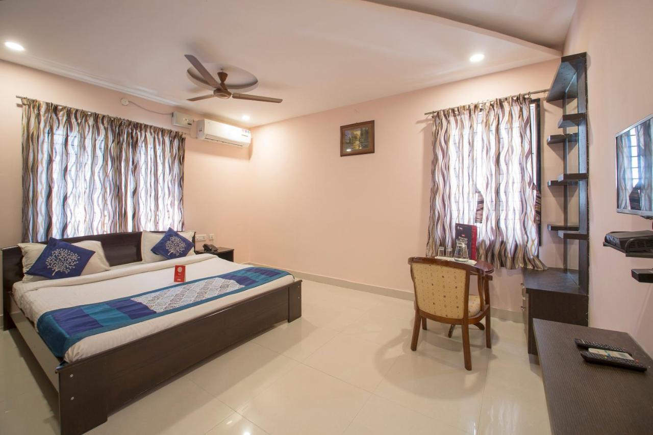 Oyo 10373 Apartment The Icon Homes Hyderabad Luaran gambar